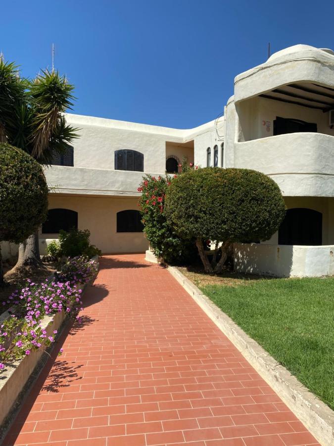 Peaceful & Spacious Apt With Parking & Queen Bed Carvoeiro  Dış mekan fotoğraf